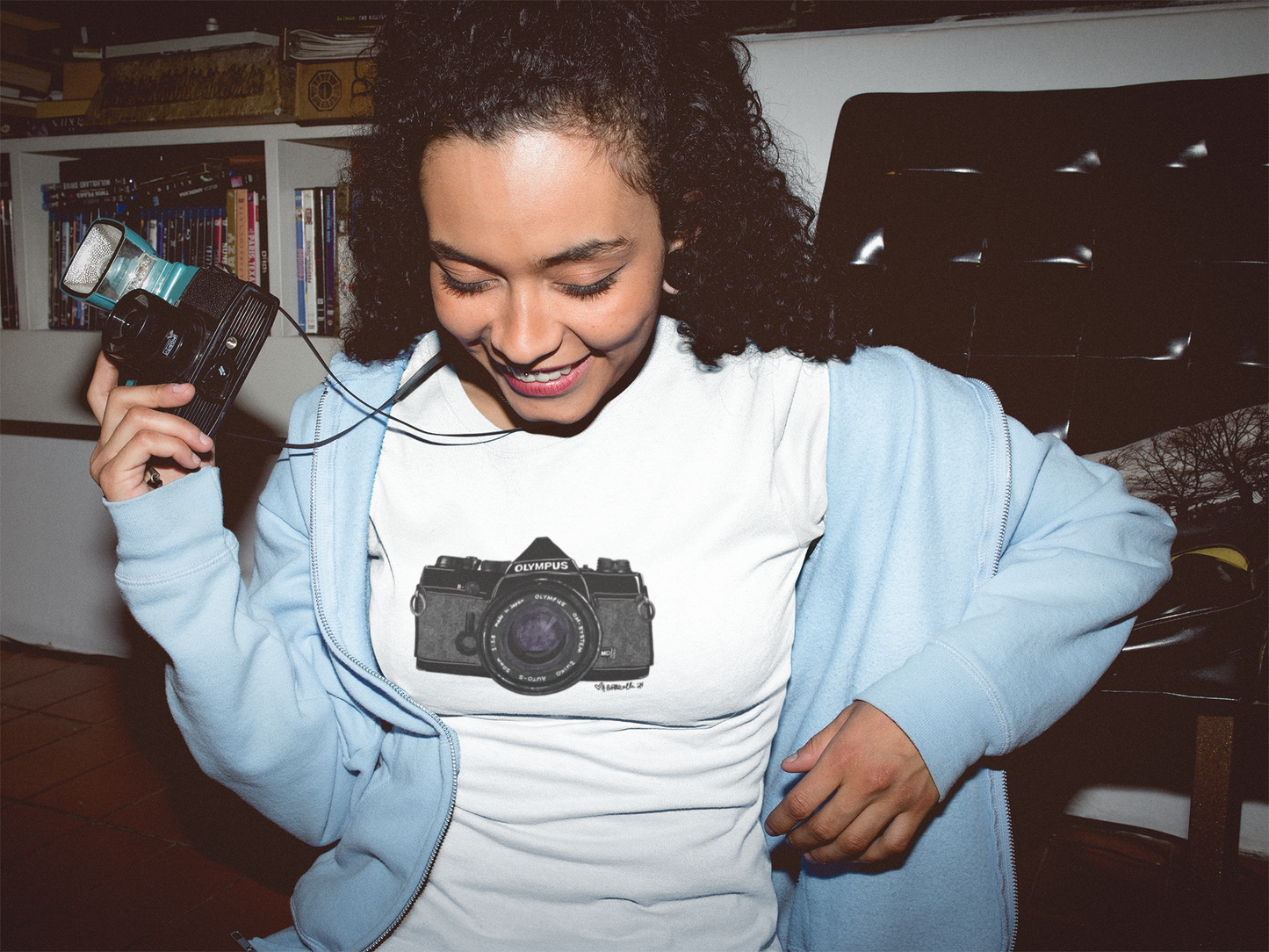 Classic Olympus OM-1 | Women's Relaxed Tee